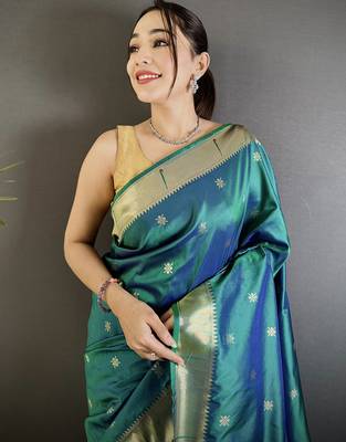 Women azure turquoise floral ikkat motifs lichi silk blend saree 4