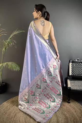 Women lavender floral ikkat motifs lichi silk saree