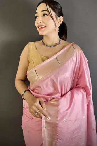 Women baby pink floral ikkat motifs lichi silk saree