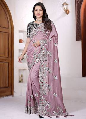 Women net light pink zari lace work saree 1