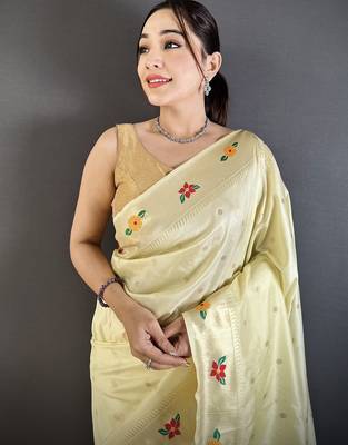 Women cream parrot & floral woven design lichi silk saree 4