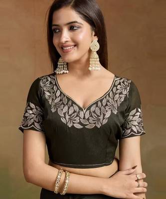 Women gorgette mehendi zari lace work saree 2