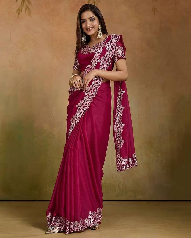 Women gorgette pink zari lace work saree