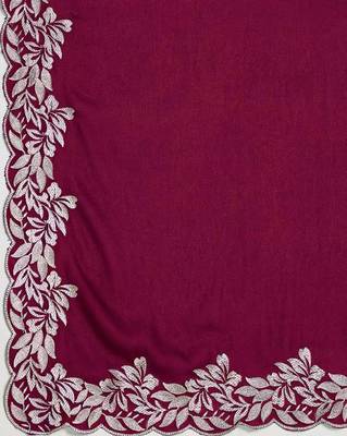 Women gorgette pink zari lace work saree 4