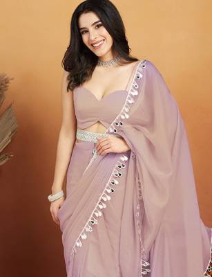 Women gorgette pink zari lace work saree 2