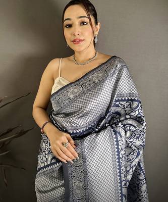 Women blue floral motifs soft silk saree 3
