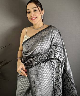 Women black floral motifs soft silk saree 3