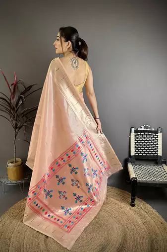 Women peach solid tissue saree