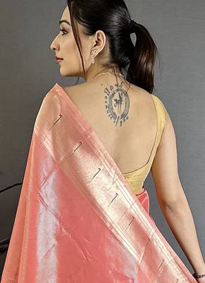 Women pink   solid tissue saree 4