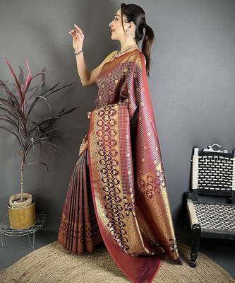 Women wine checked & floral motifs banarasi soft silk blend saree 2
