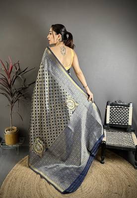 Women blue geometric woven design soft silk saree 4