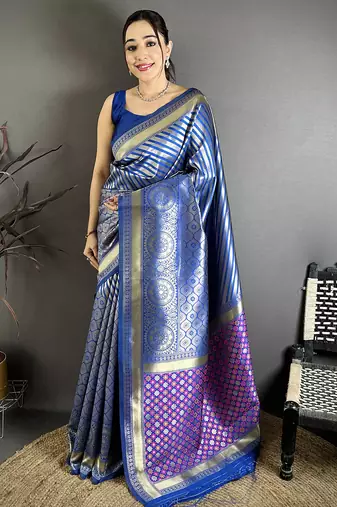 Women navy blue geometric pattern soft silk saree