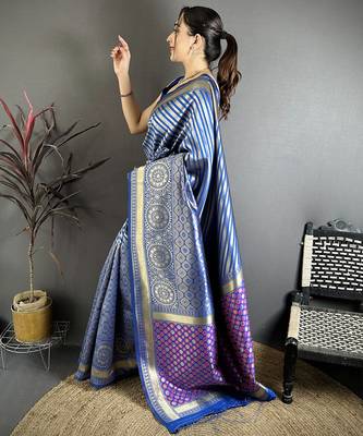Women navy blue geometric pattern soft silk saree 2