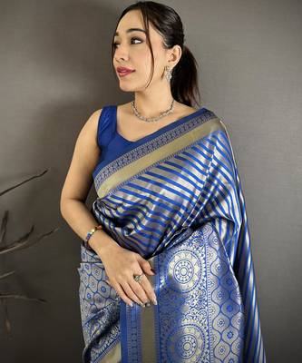 Women navy blue geometric pattern soft silk saree 3