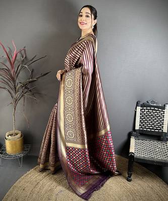 Women wine   geometric pattern soft silk saree 2