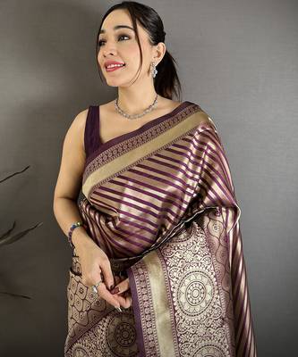 Women wine   geometric pattern soft silk saree 3
