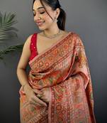 Women peach   floral&paisley motifs pashmina silk saree