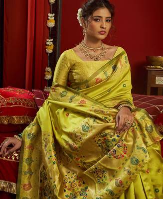 Women lime green floral motifs silk blend blend saree 5