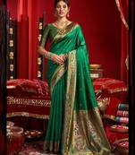 Women green floral motifs silk blend blend saree
