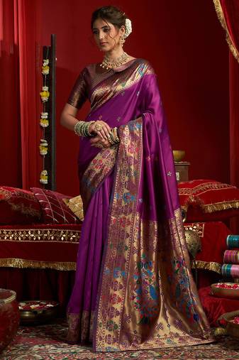 Women wine butti motifs silk blend saree
