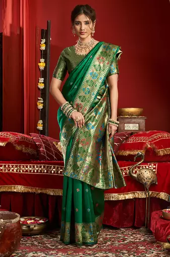 Women green butti motifs silk blend saree