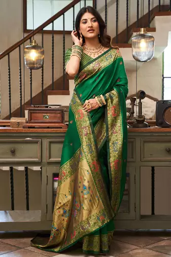 Women green peacock motifs silk blend saree