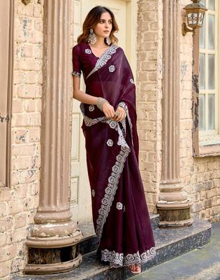 Women wine geomatric shimmer chiffon saree 2