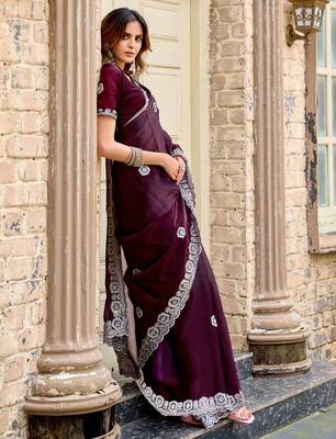 Women wine geomatric shimmer chiffon saree 5