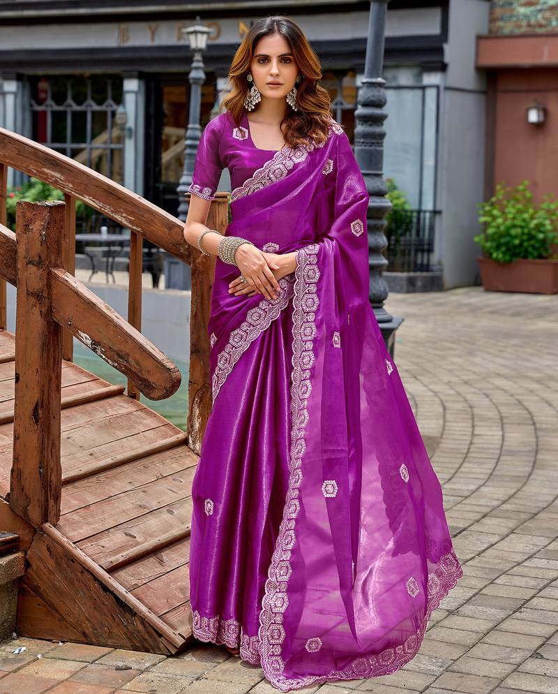 Women purple geomatric shimmer chiffon saree