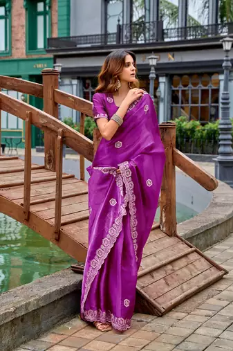Women purple geomatric shimmer chiffon saree