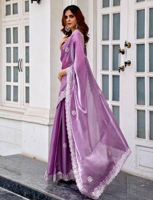 Women lavender geomatric shimmer chiffon saree 5