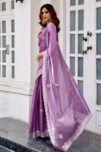 Women lavender geomatric shimmer chiffon saree