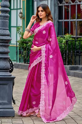 Women pink geomatric shimmer chiffon saree