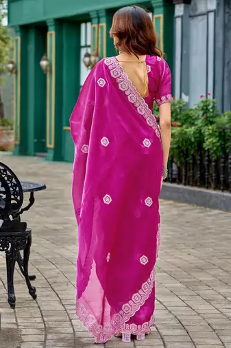 Women pink geomatric shimmer chiffon saree