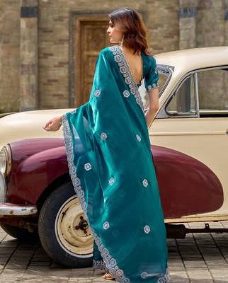 Women teal geomatric shimmer chiffon saree 4