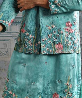 Blue embroidered silk kurta bundi set 3