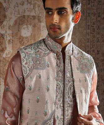 Pink embroidered raw silk kurta bundi set 4