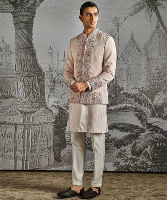 pink embroidered linen bandhgala set for men 2
