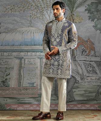 Grey embroidered tissue kurta set 2
