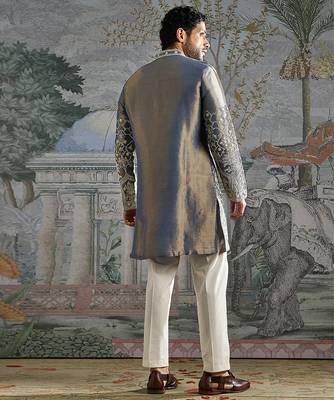 Grey embroidered tissue kurta set 5