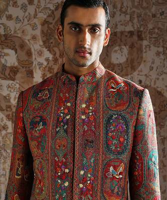 Red embroidered pashmina indo western set 4