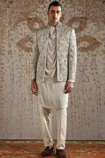 Ivory embroidered jacquard bandhgala set