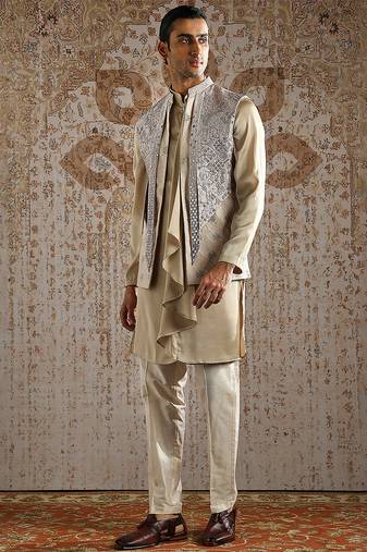 Champagne embroidered raw silk kurta bundi set