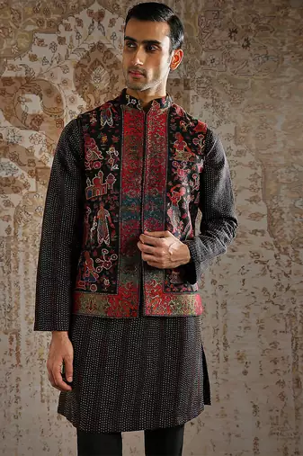 Black embroidered pashmina kurta bundi set