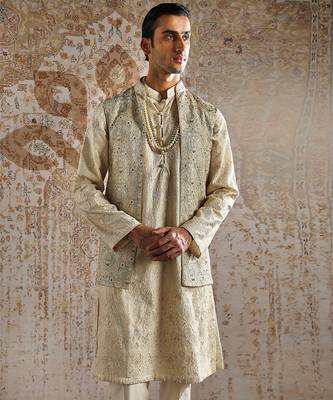 Gold chanderi silk kurta bundi set 5