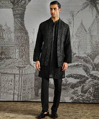 Black embroidered raw silk kurta bundi set 1