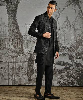 Black embroidered raw silk kurta bundi set 2