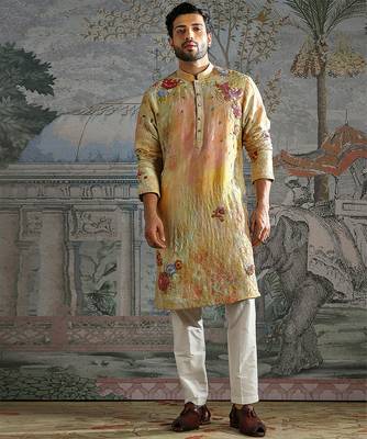 Yellow printed chanderi silk kurta set 1
