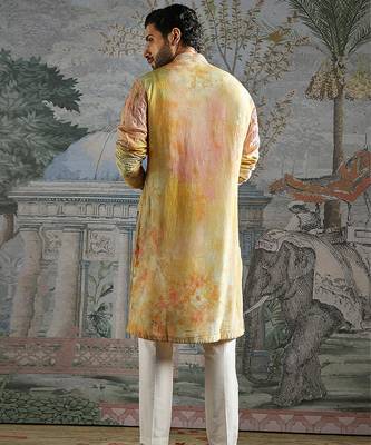 Yellow printed chanderi silk kurta set 5
