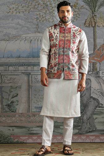 Multicolor printed pashmina kurta bundi set